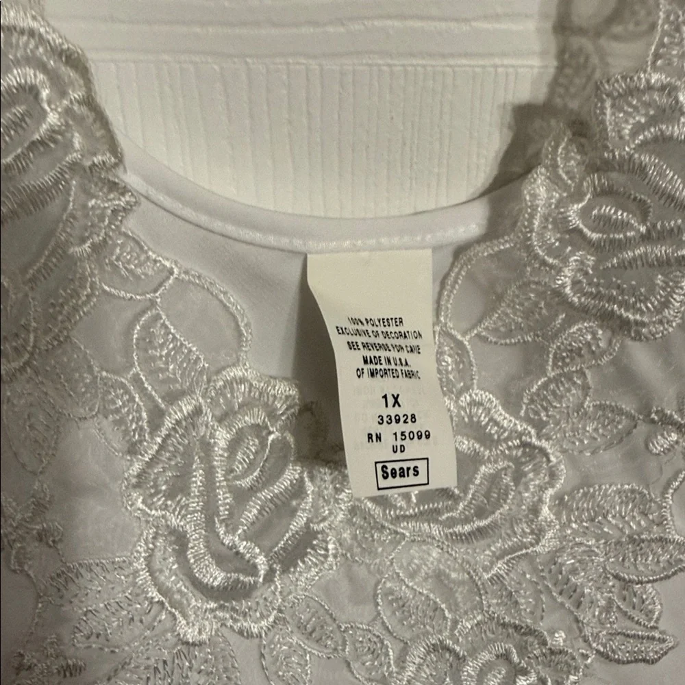 Sears White Embroidered Floral Lace Tank Top - Picture 2 of 5